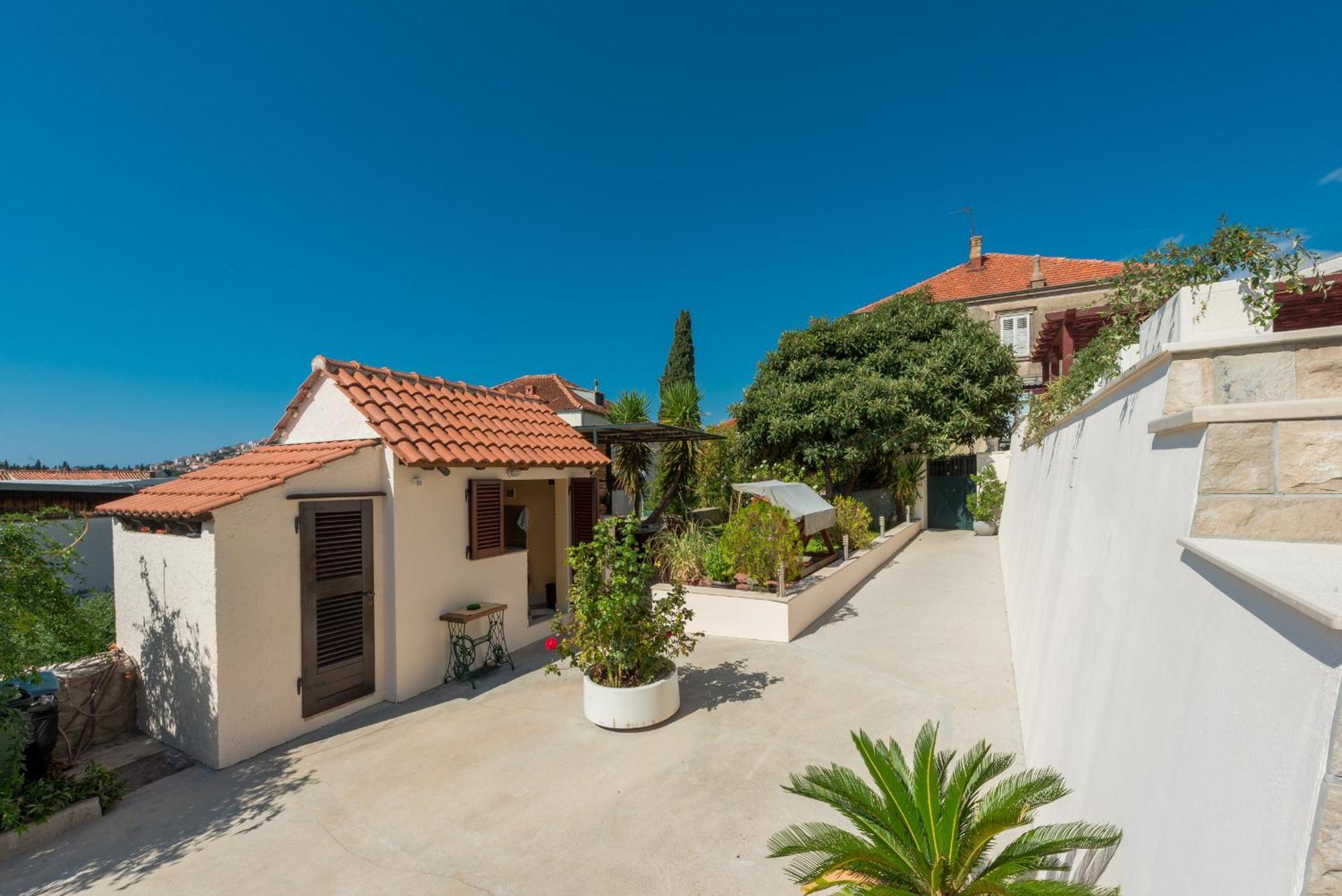 Apartments Miljas Дубровник Екстериор снимка